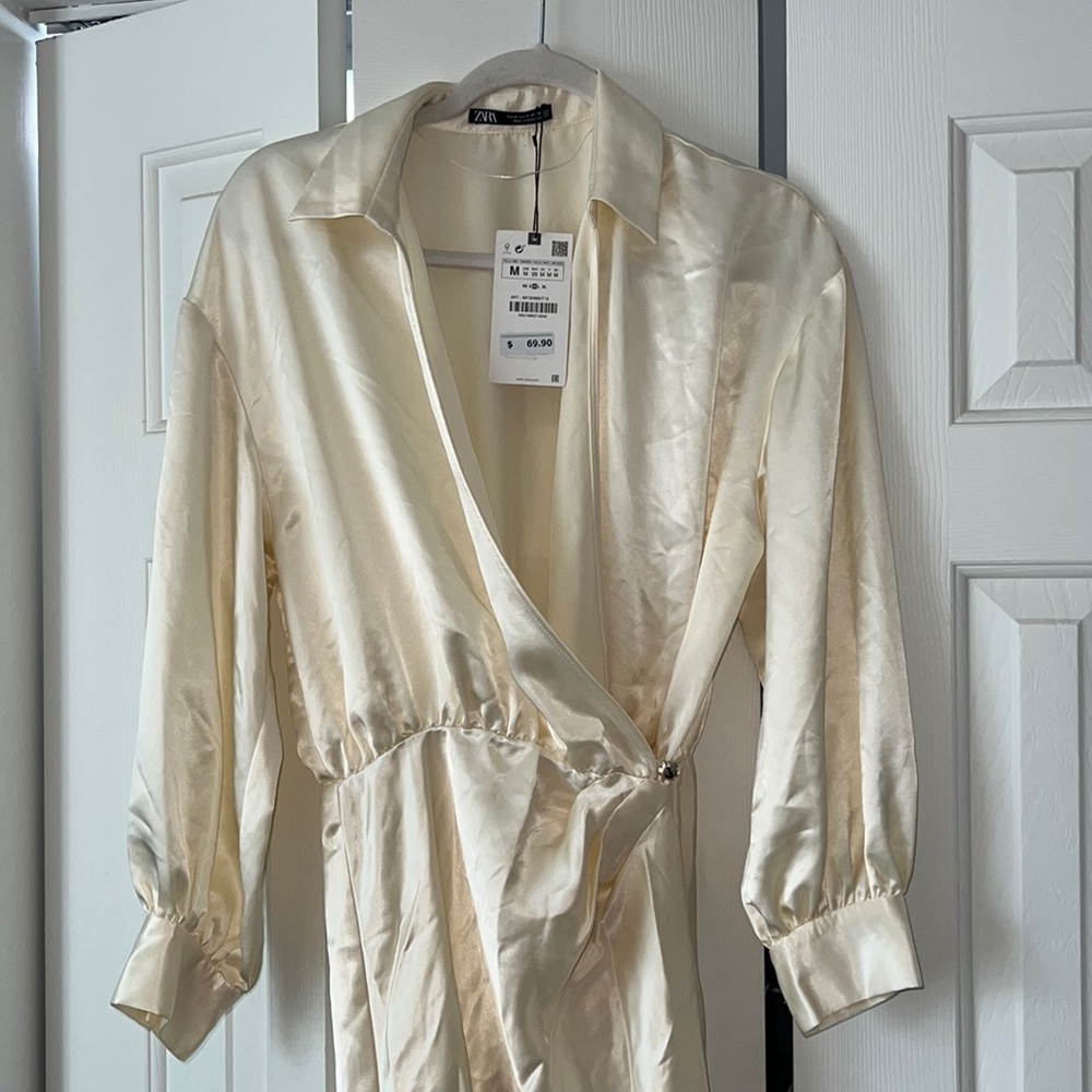 NWT Zara ivory dress! 💕